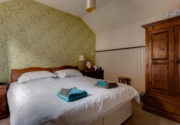 Robin Bedroom